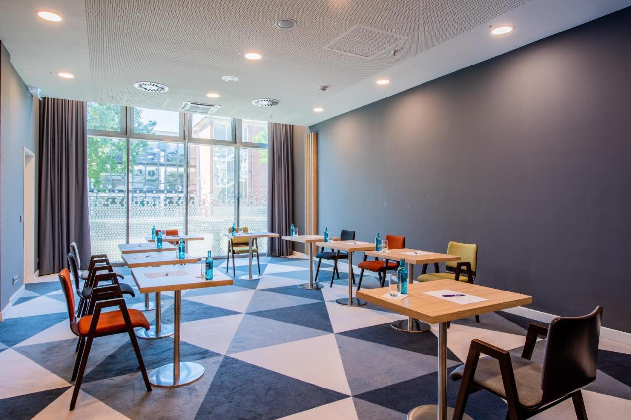 Premier Inn Koeln City Sued Ngoại thất bức ảnh